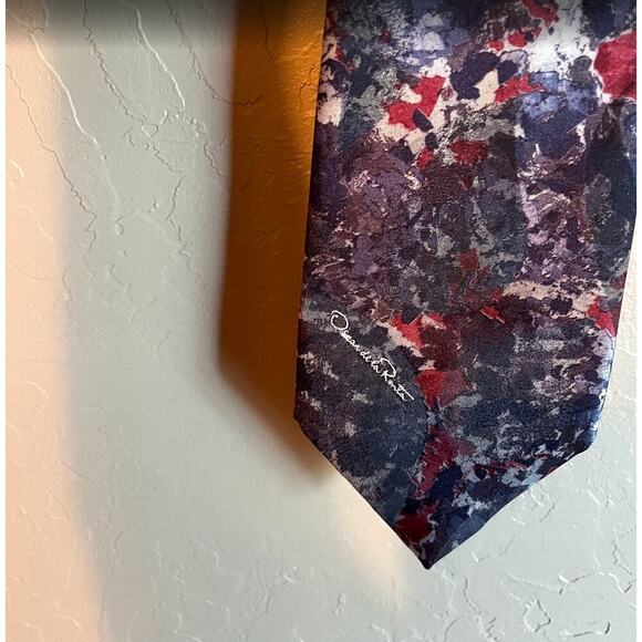 Oscar de la Renta Men's Multicolor Geometric Pattern 100% Silk Necktie - Picture 3 of 9